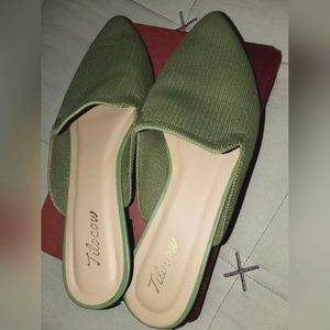 Tilocow Olive Mule Slides, NWOT